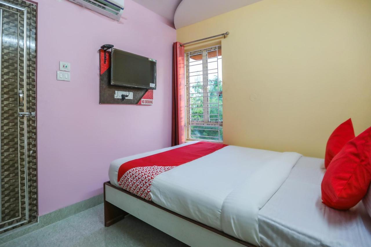 Oyo 62042 Niloy Guest House Jādabpur Exterior foto