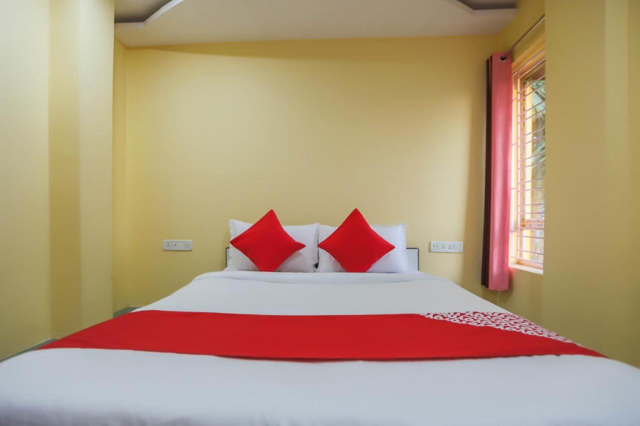 Oyo 62042 Niloy Guest House Jādabpur Exterior foto
